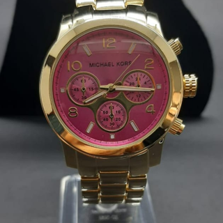 Kit Relógio Michael Kors prata fundo rosa + corrente e pingente fé prata