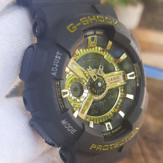 G-Shock Preto e Dourado