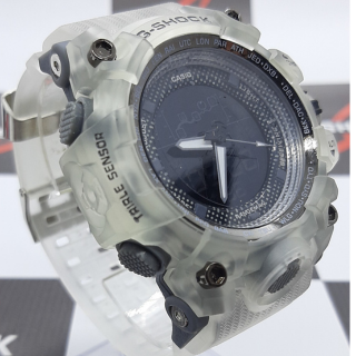 G-Shock Rangeman Translucent Fundo Preto e Detalhes Pretos