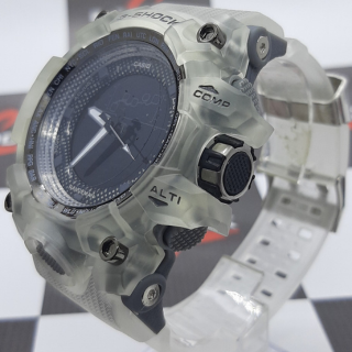 G-Shock Rangeman Translucent Fundo Preto e Detalhes Pretos