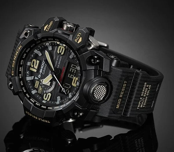 G-Shock Mud Resist Preto com Detalhes Dourados