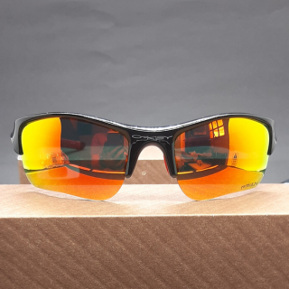 Óculos de Sol Oakley Flak armação preta e vermelha