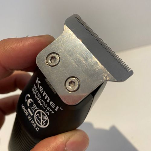 Barbeador E Aparador De Pelos Portátil USB Kemei Verde Metal