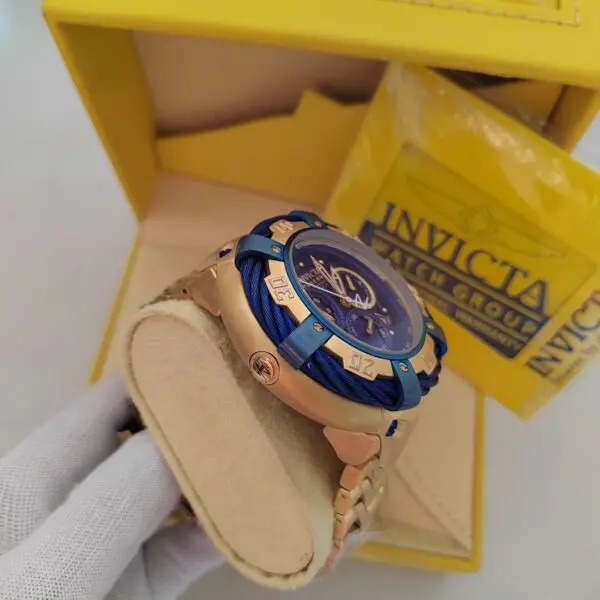 Invicta Thunderbolt