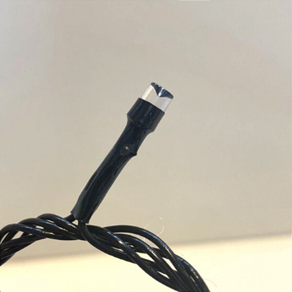 Pisca Pisca Cordão Com 100 Lâmpadas De Led Formato Gota 10 Metros Fio Preto