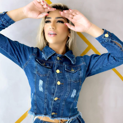 Jaqueta Jeans Feminina Escura Destroyed Estilo Destruido