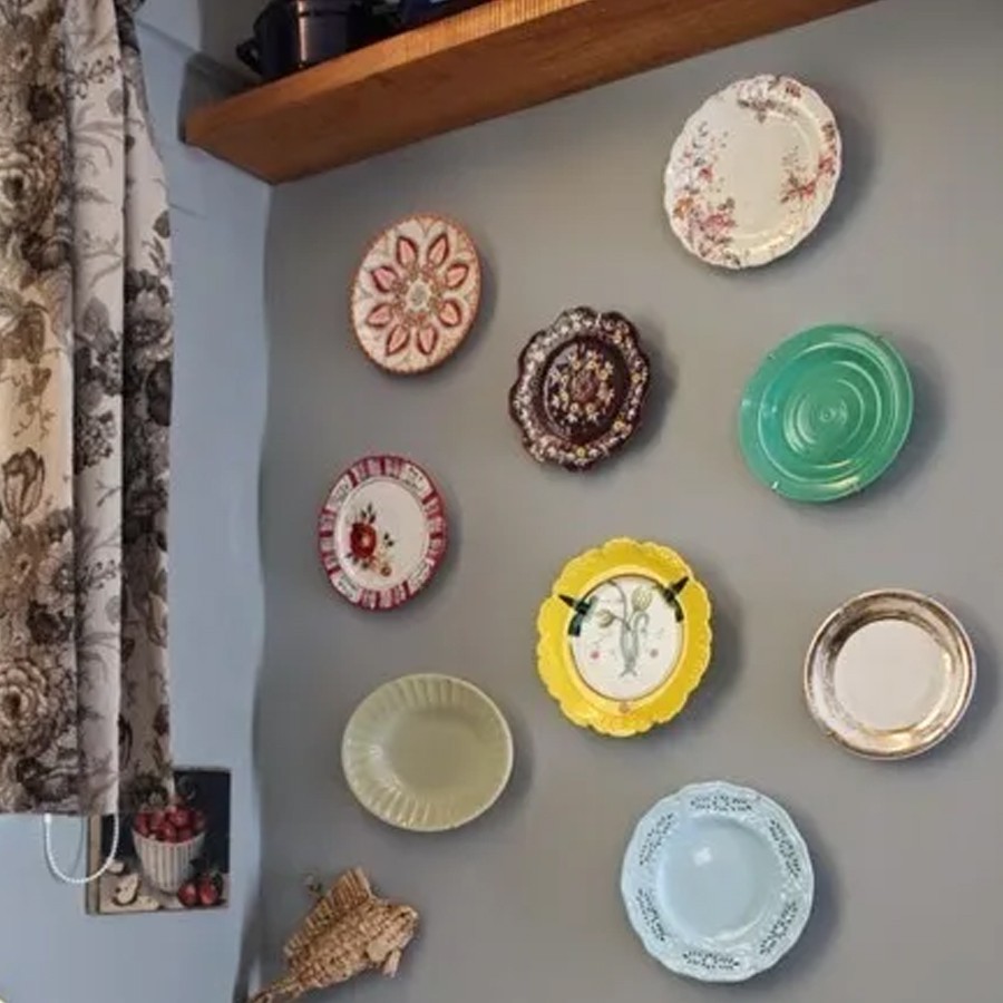 Suporte Gancho Mola Dourada Prato Decorativo Parede Pendura