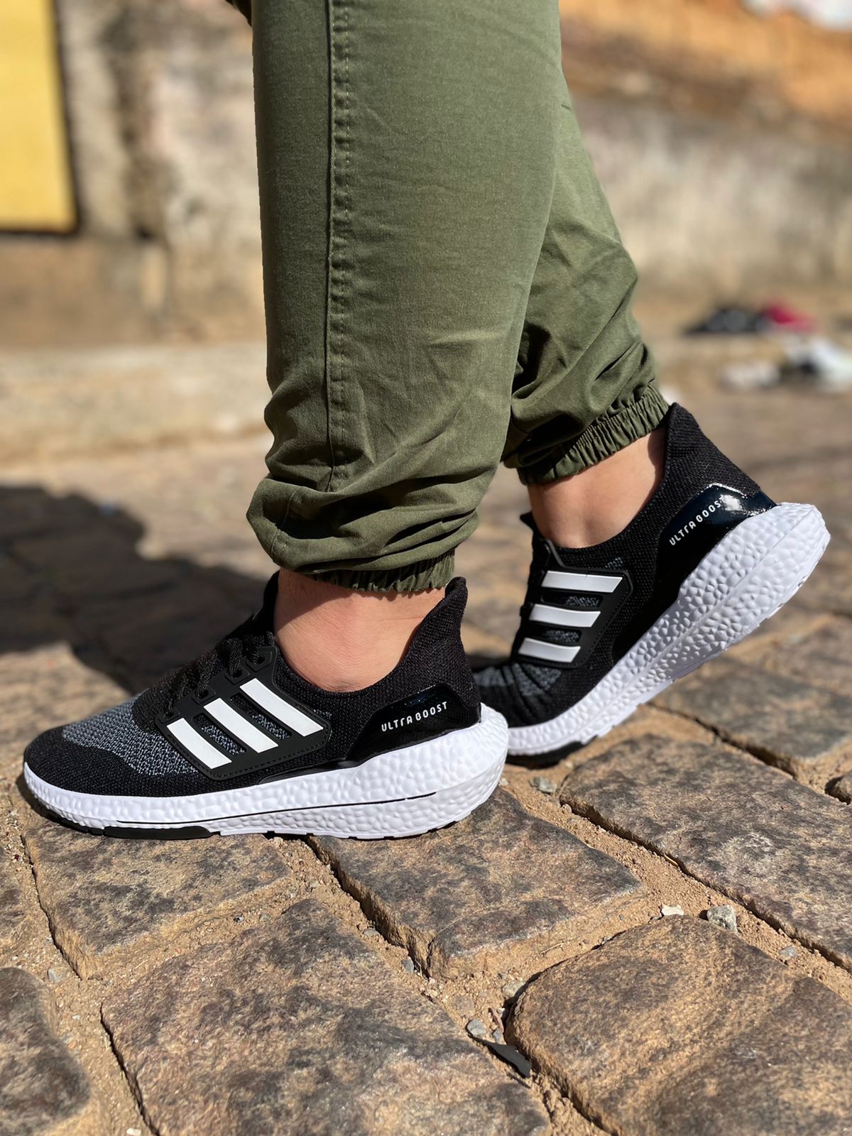 Tênis Ultraboost 21 Masculino Adidas Preto/Branco