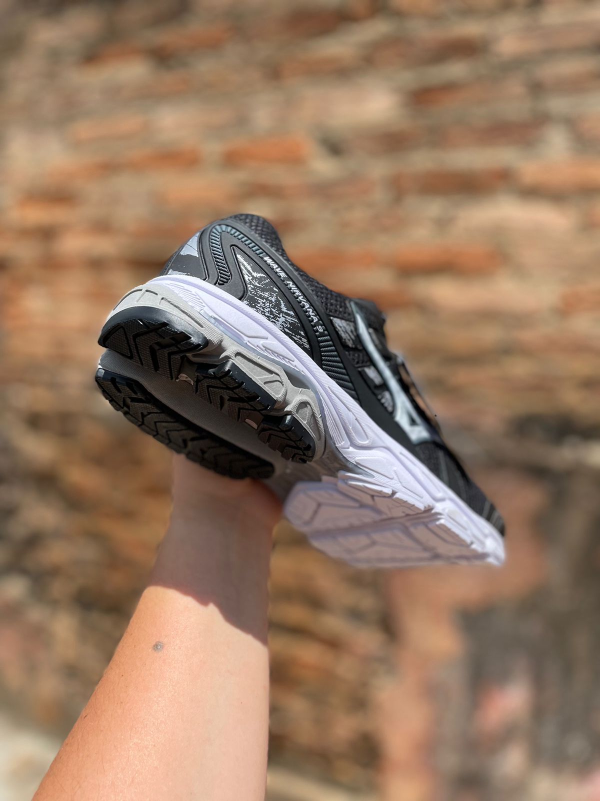Tênis Wave Nirvana 9 Masculino Mizuno Preto
