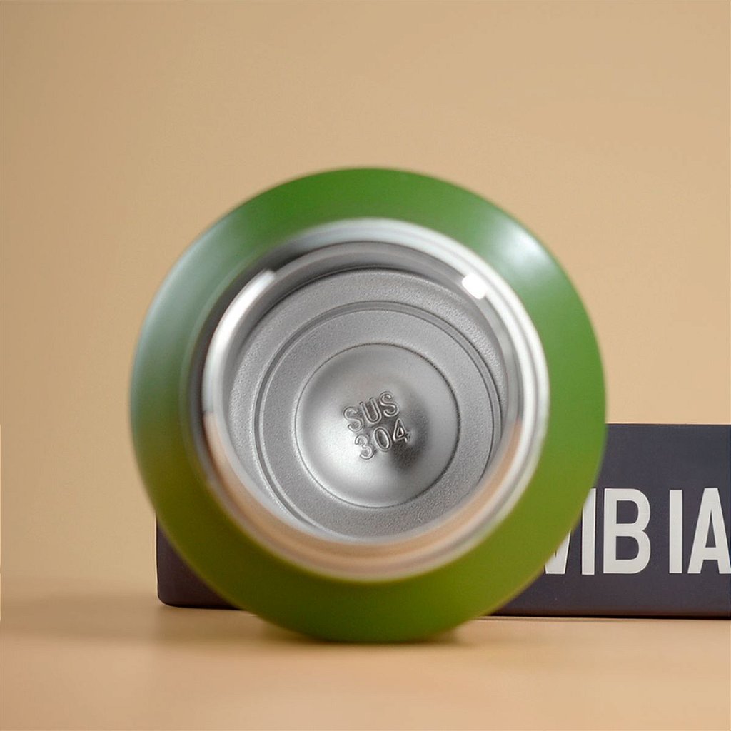 Garrafa Térmica Esportiva A Vácuo 600ml Aço Inox Bico Canudo