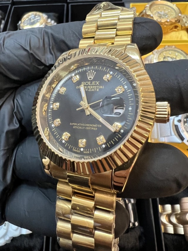 Rolex Banhado a Ouro Fundo Preto