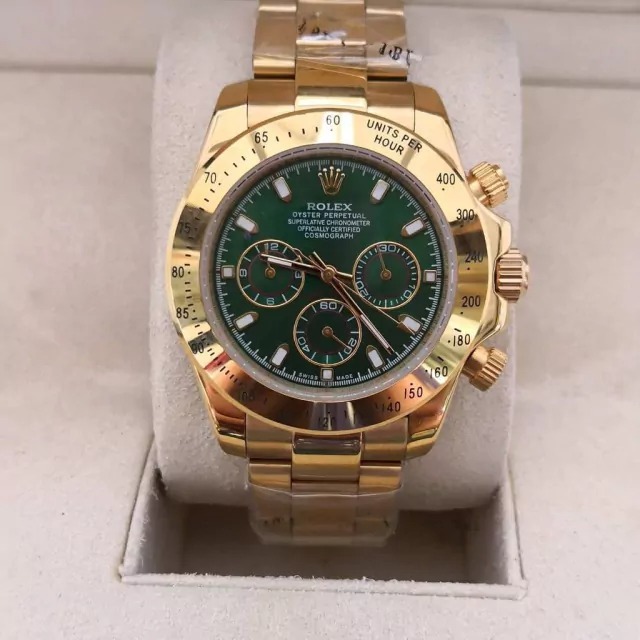 Rolex Oyster Perpetual Dourado Fundo Verde