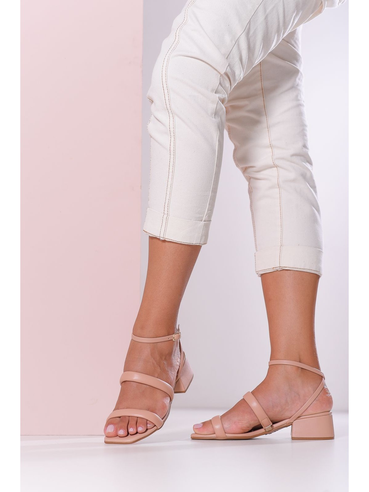 Sandalia Feminina Salto Bloco Sintetico TC004 Nude