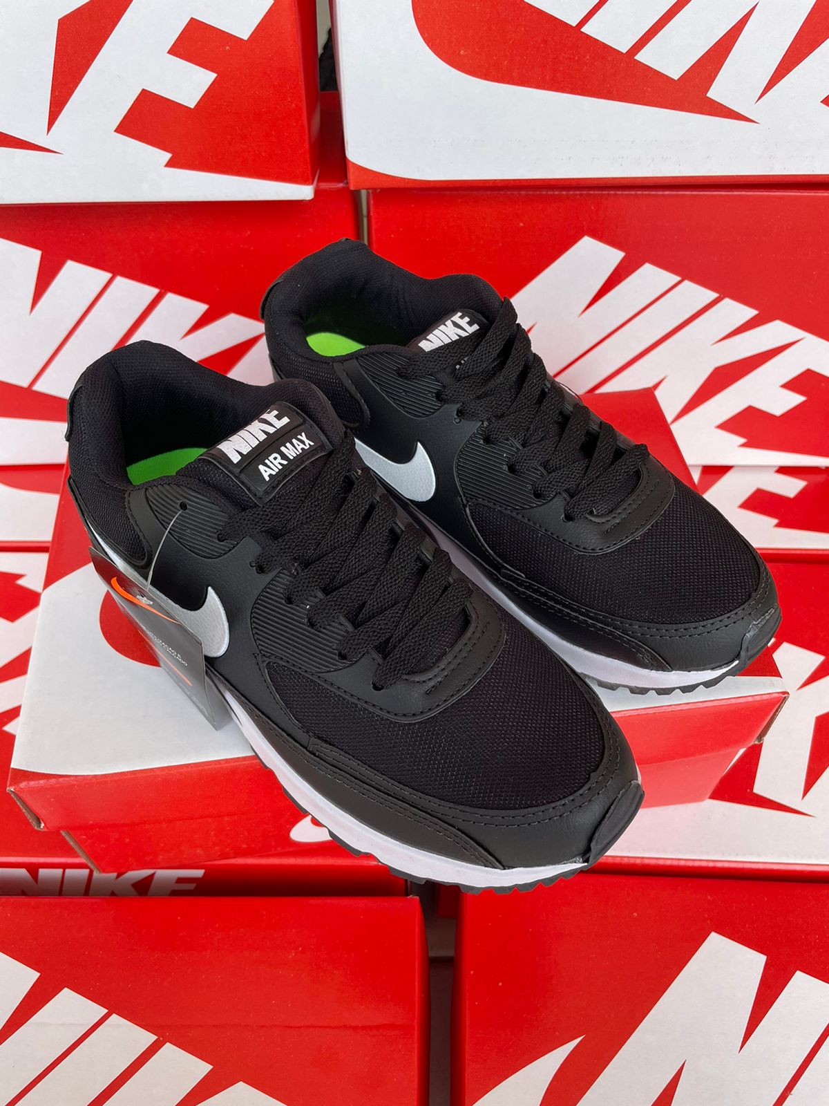 Tênis Air Max 270 React Masculino Nike Preto/Branco