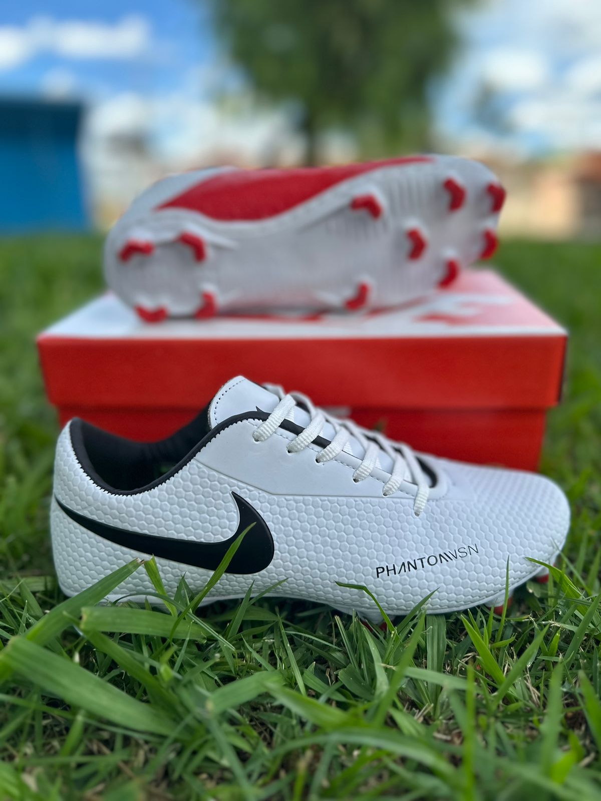 Chuteira Campo Phanton Masculino Nike Branco