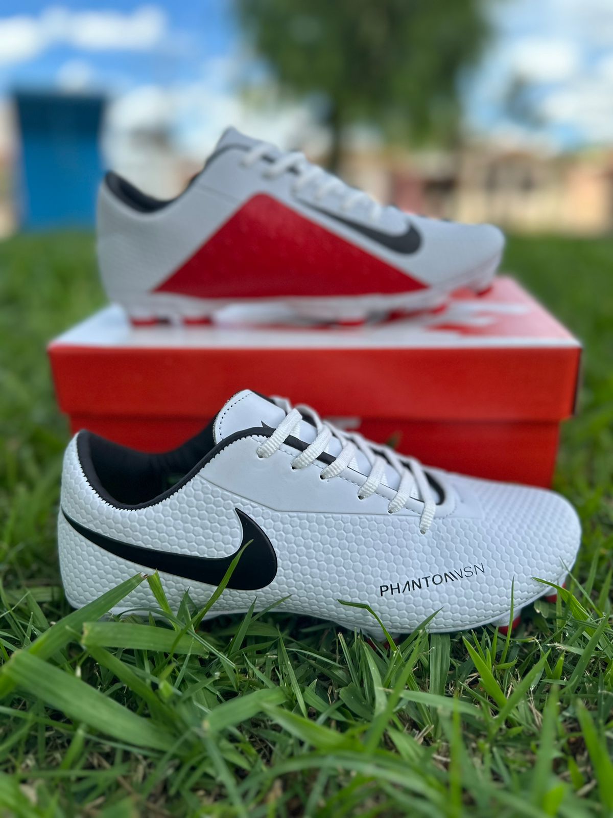 Chuteira Campo Phanton Masculino Nike Branco