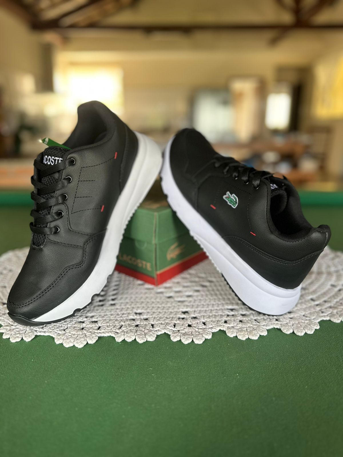Tênis Retro Lacoste Masculino Preto