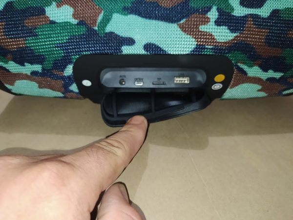Caixa de Som Boombox Bluetooth Portátil