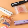 Mini Chapinha Prancha De Bolsa Portátil Cabelo Bivolt Cor Sortida