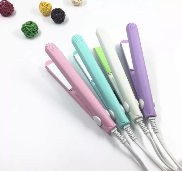 Mini Chapinha Prancha De Bolsa Portátil Cabelo Bivolt Cor Sortida
