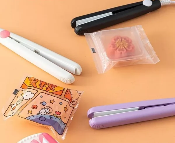 Mini Chapinha Prancha De Bolsa Portátil Cabelo Bivolt Cor Sortida